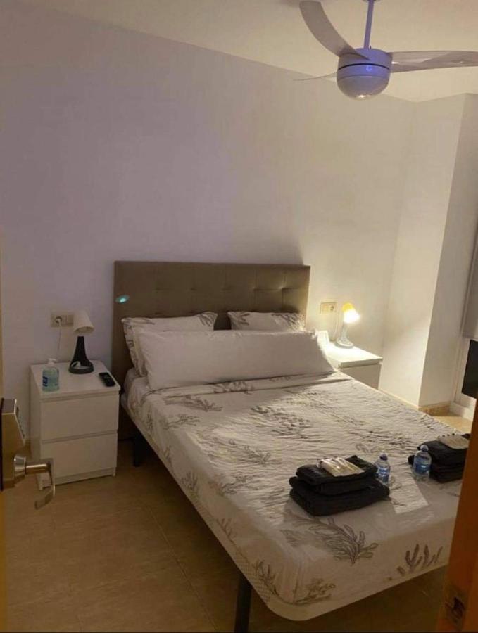 Habitación Doble in my apartament at the beach Valencia Exterior foto